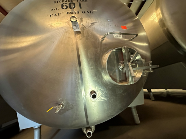 6,000 gallon stainless steel tank